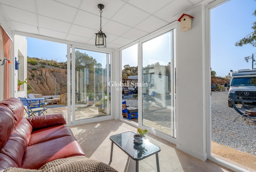 Revente - MAISON -
CREVILLENTE - Inland