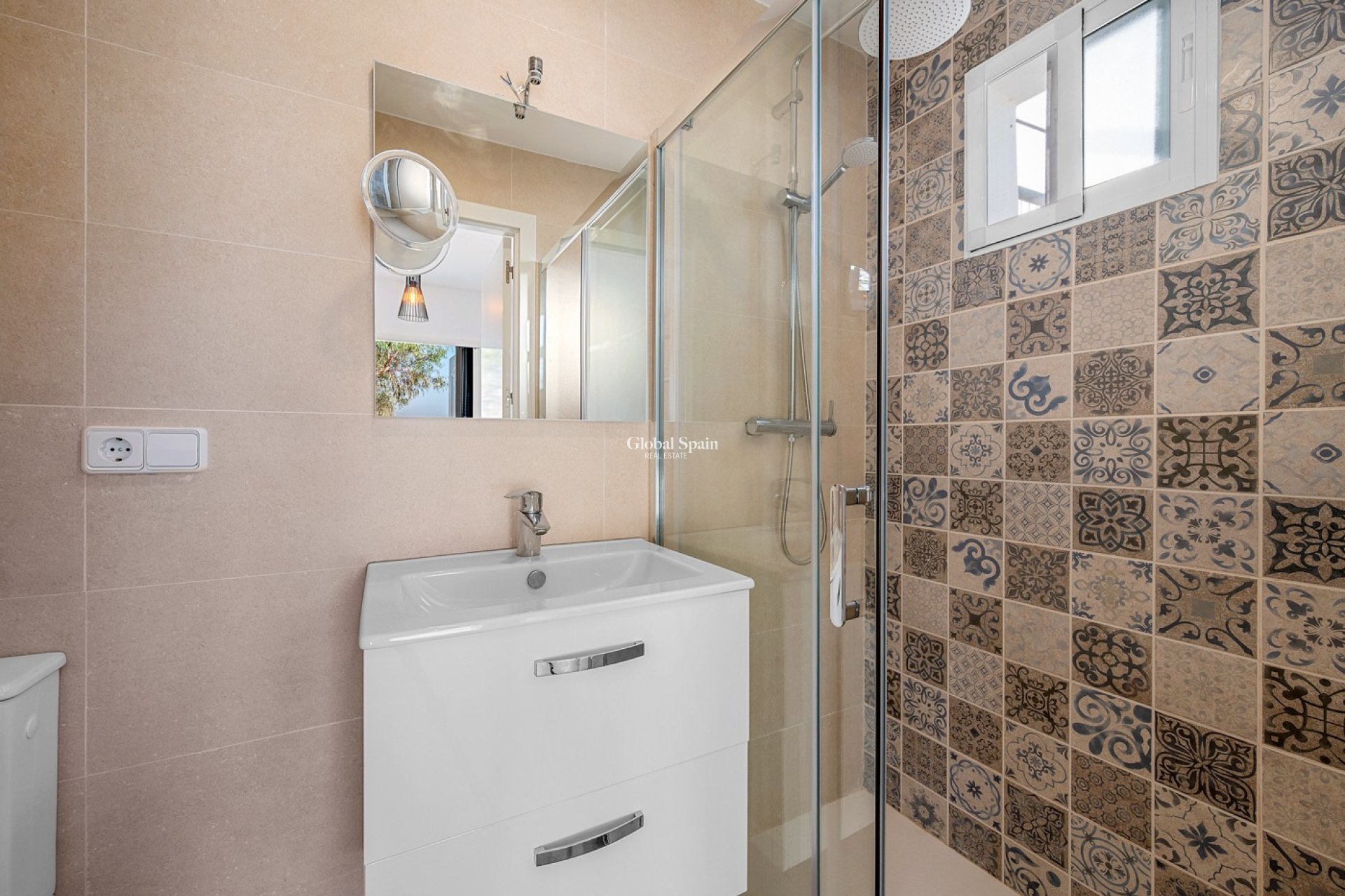 Revente - MAISON -
CREVILLENTE - Inland