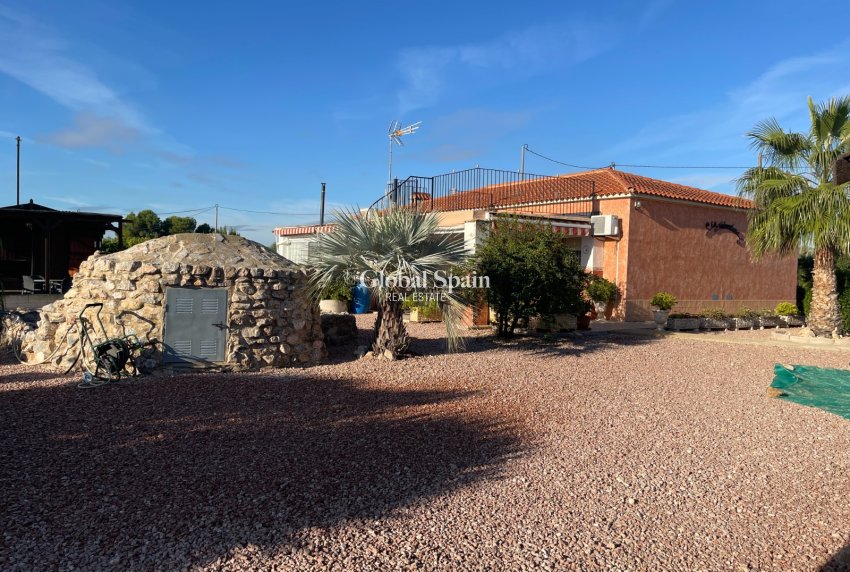 Revente - MAISON -
CREVILLENTE - Inland