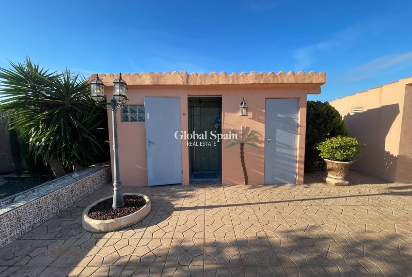 Revente - MAISON -
CREVILLENTE - Inland