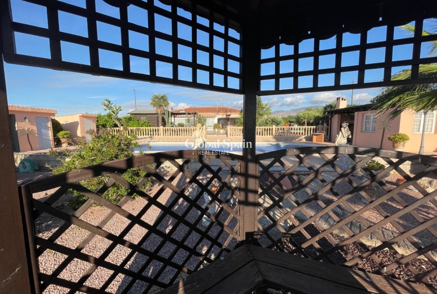 Revente - MAISON -
CREVILLENTE - Inland