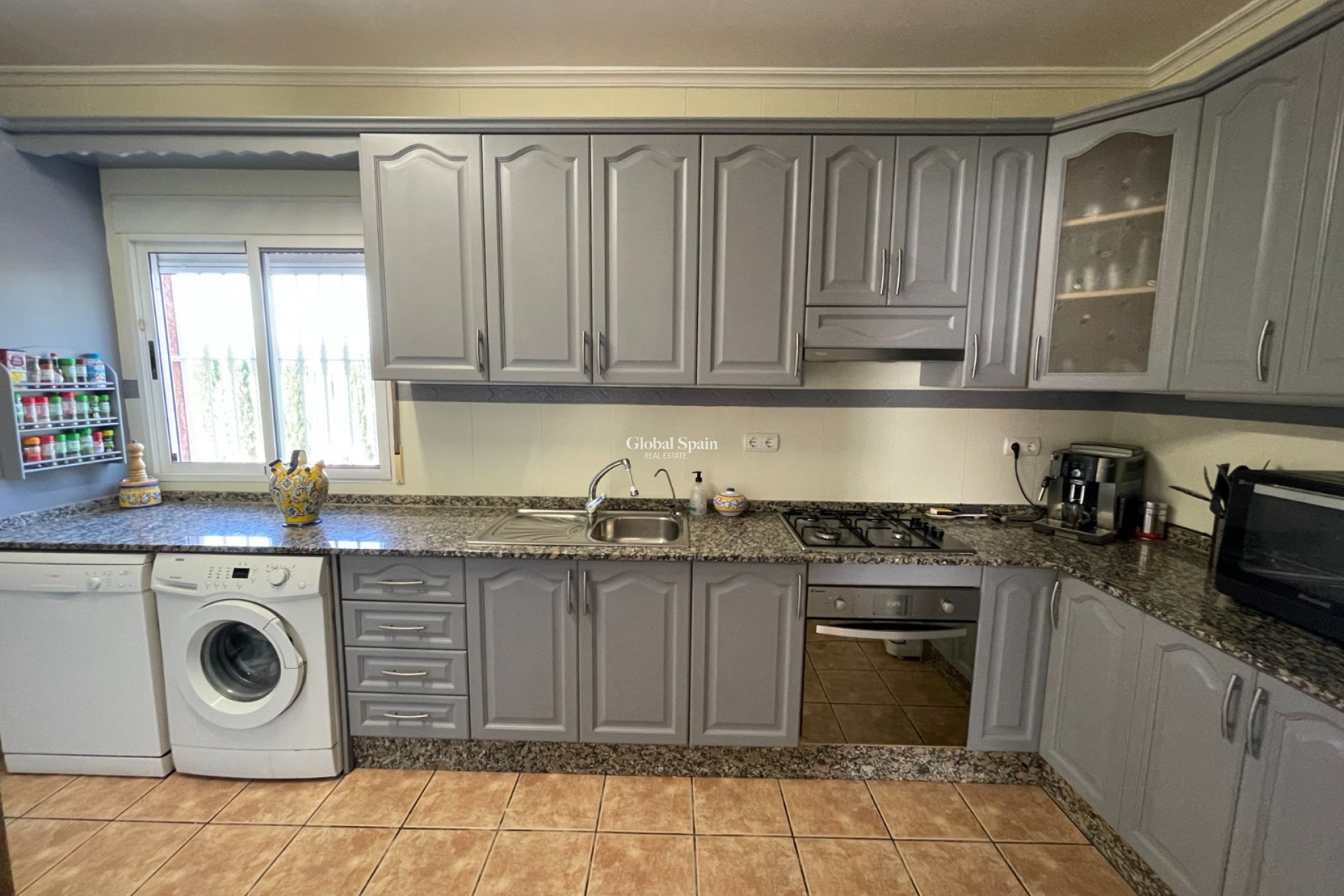 Revente - MAISON -
CREVILLENTE - Inland