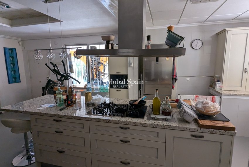 Revente - MAISON -
CREVILLENTE - Inland