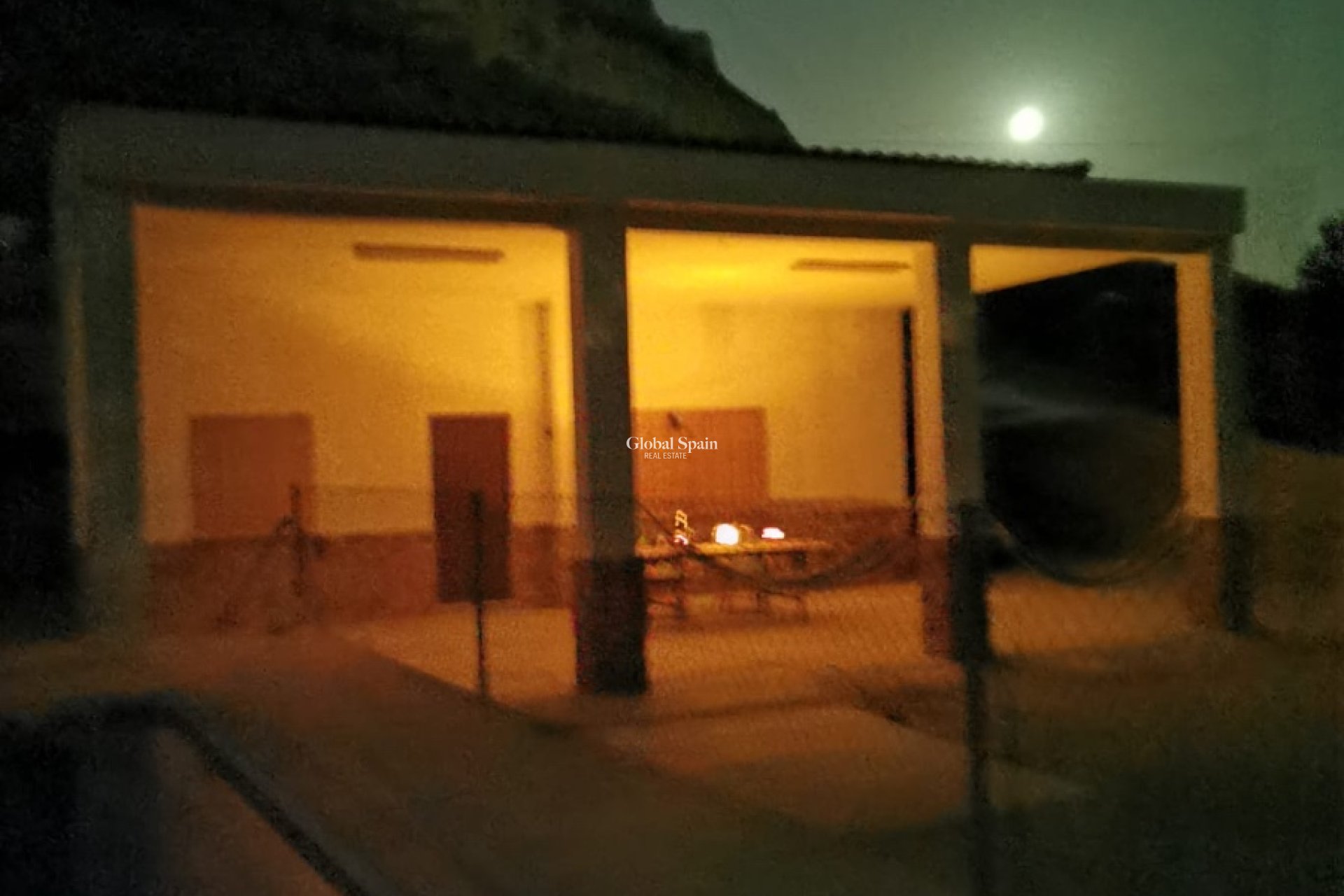Revente - MAISON -
CREVILLENTE - Inland