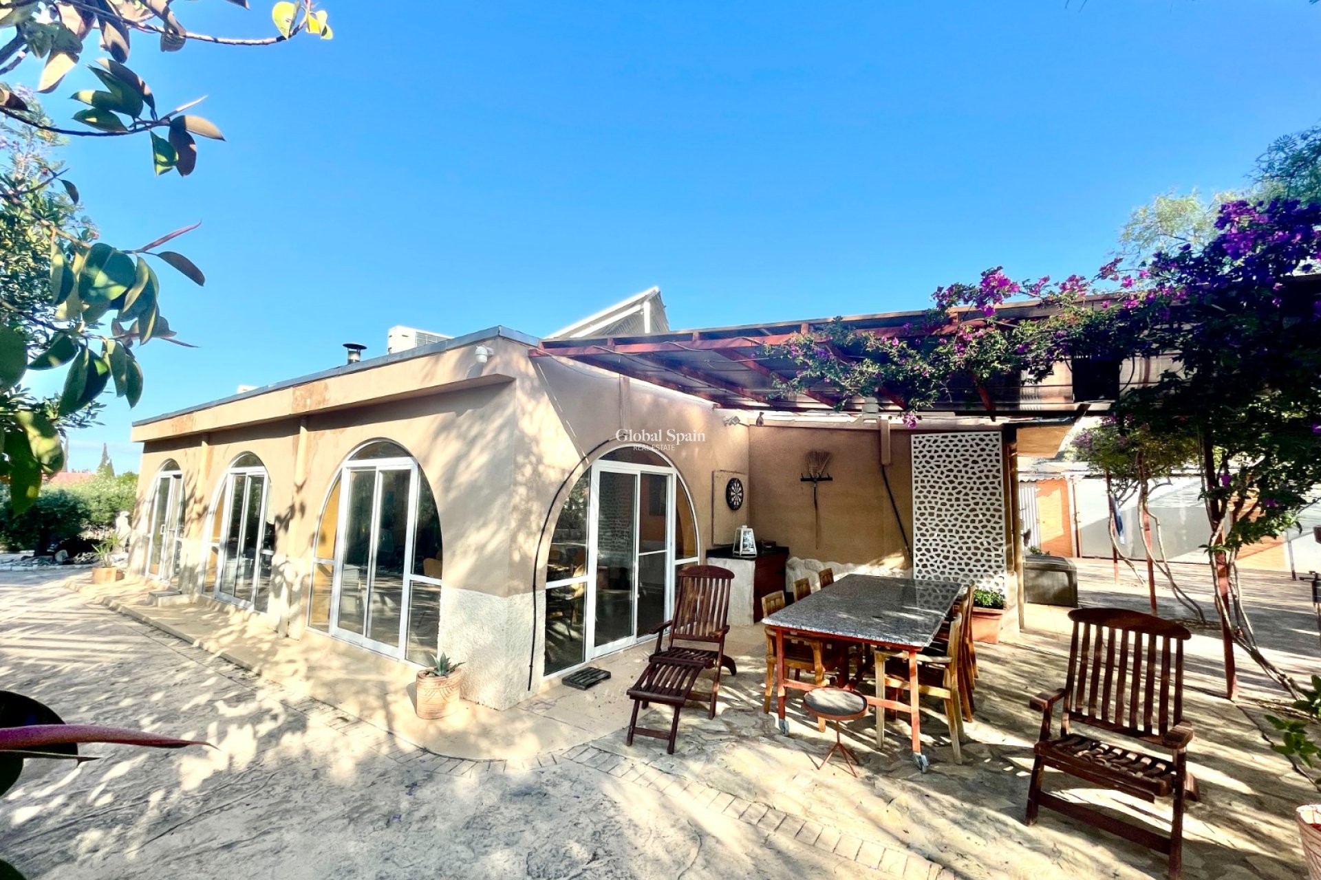 Revente - MAISON -
CREVILLENTE - Inland