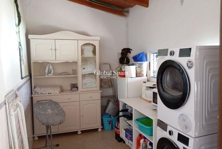 Revente - MAISON -
DAYA NUEVA - Costa Blanca