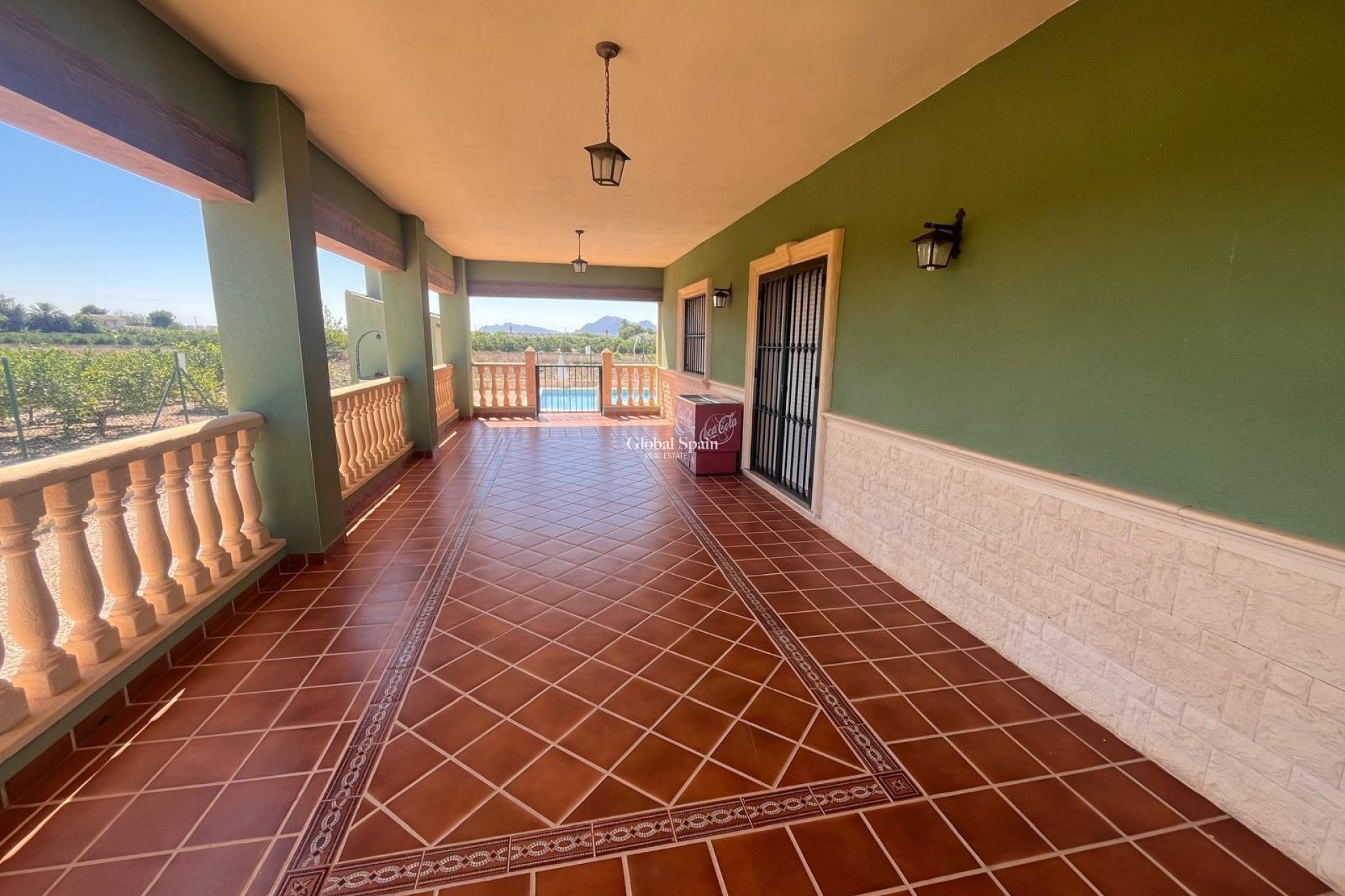 Revente - MAISON -
DAYA NUEVA - La Bodega