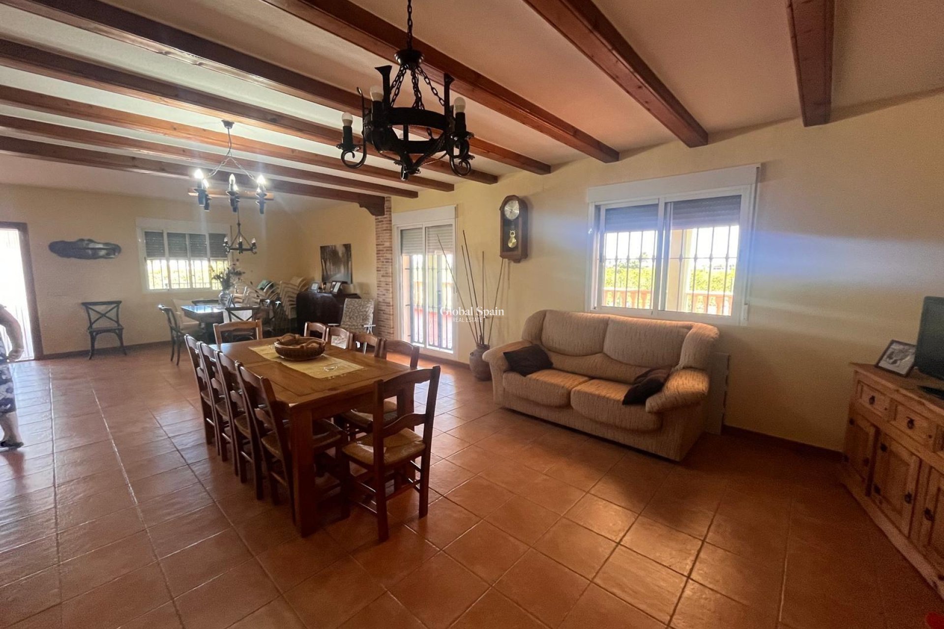 Revente - MAISON -
DAYA NUEVA - La Bodega