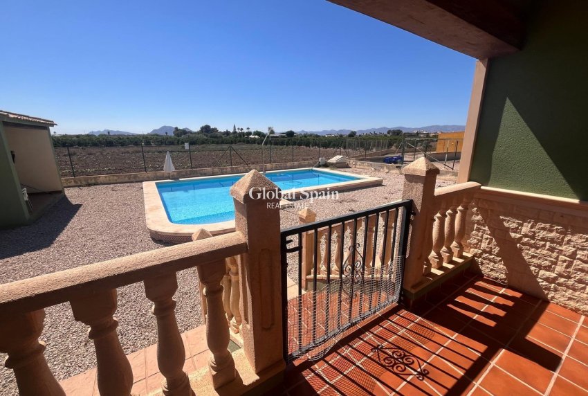 Revente - MAISON -
DAYA NUEVA - La Bodega
