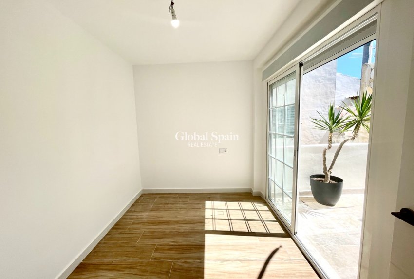 Revente - MAISON -
DAYA VIEJA - Costa Blanca