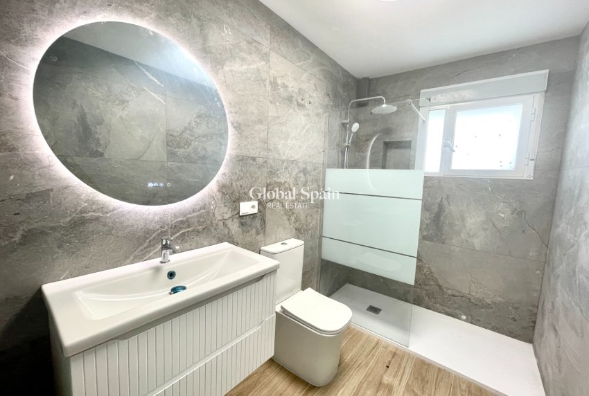 Revente - MAISON -
DAYA VIEJA - Costa Blanca