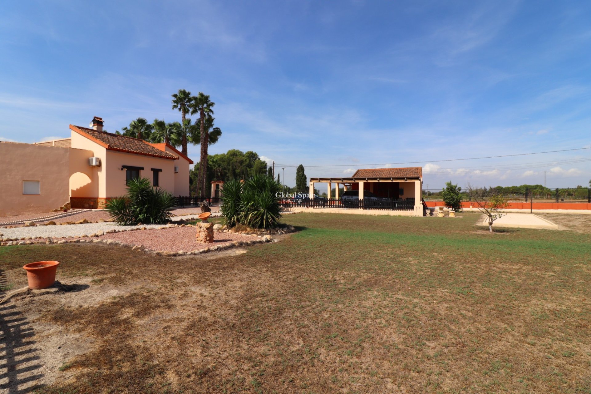 Revente - MAISON -
DAYA VIEJA - Daya Vieja - Country