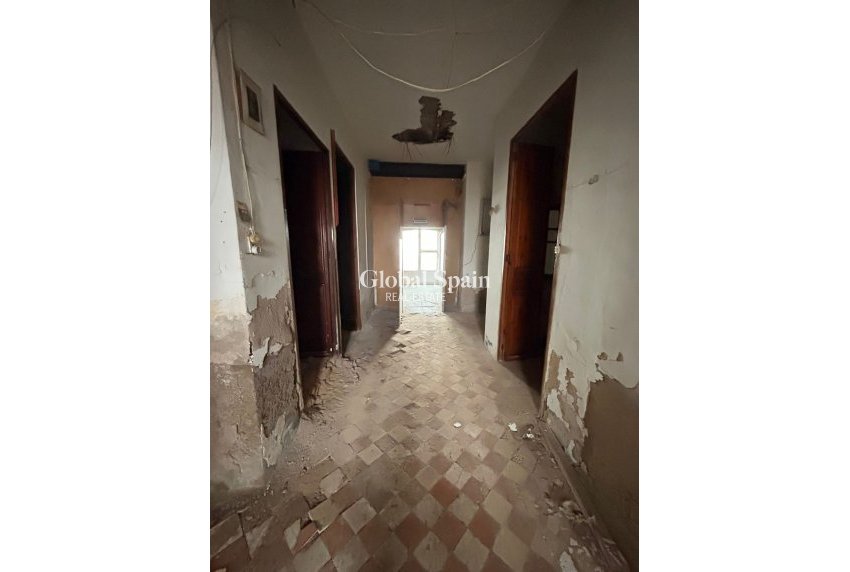 Revente - Maison de village -
Pedreguer