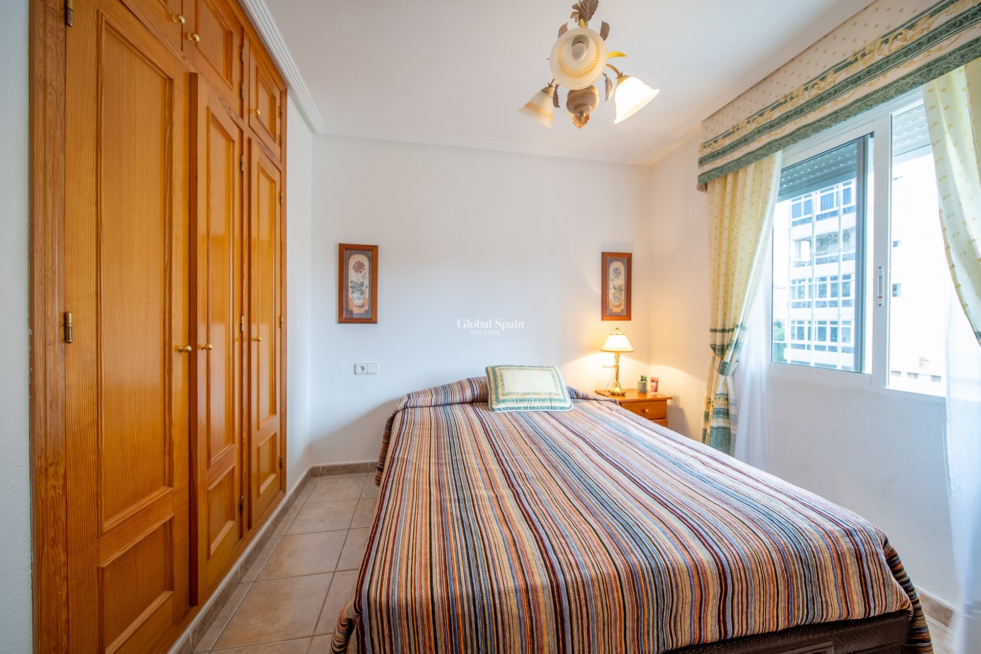 Revente - Maison de village -
TORREVIEJA - Torreblanca