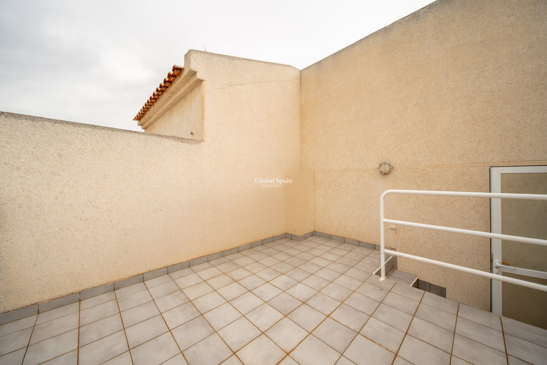 Revente - Maison de village -
TORREVIEJA - Torreblanca