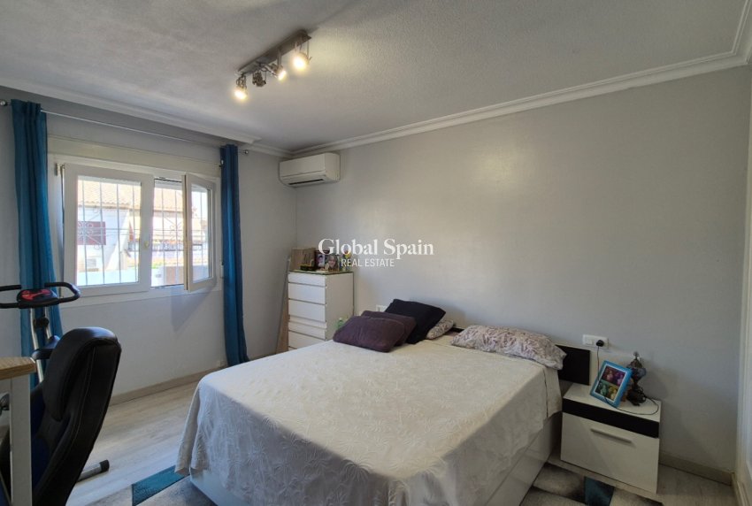 Revente - Maison de ville -
TORREVIEJA - Costa Blanca Sur