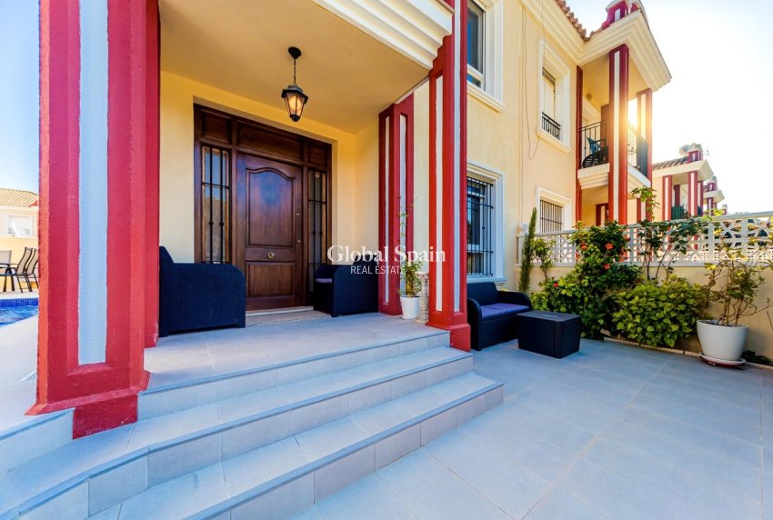 Revente - MAISON -
DEHESA DE CAMPOAMOR - Costa Blanca