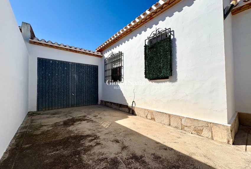 Revente - Maison -
DENIA - Montgó