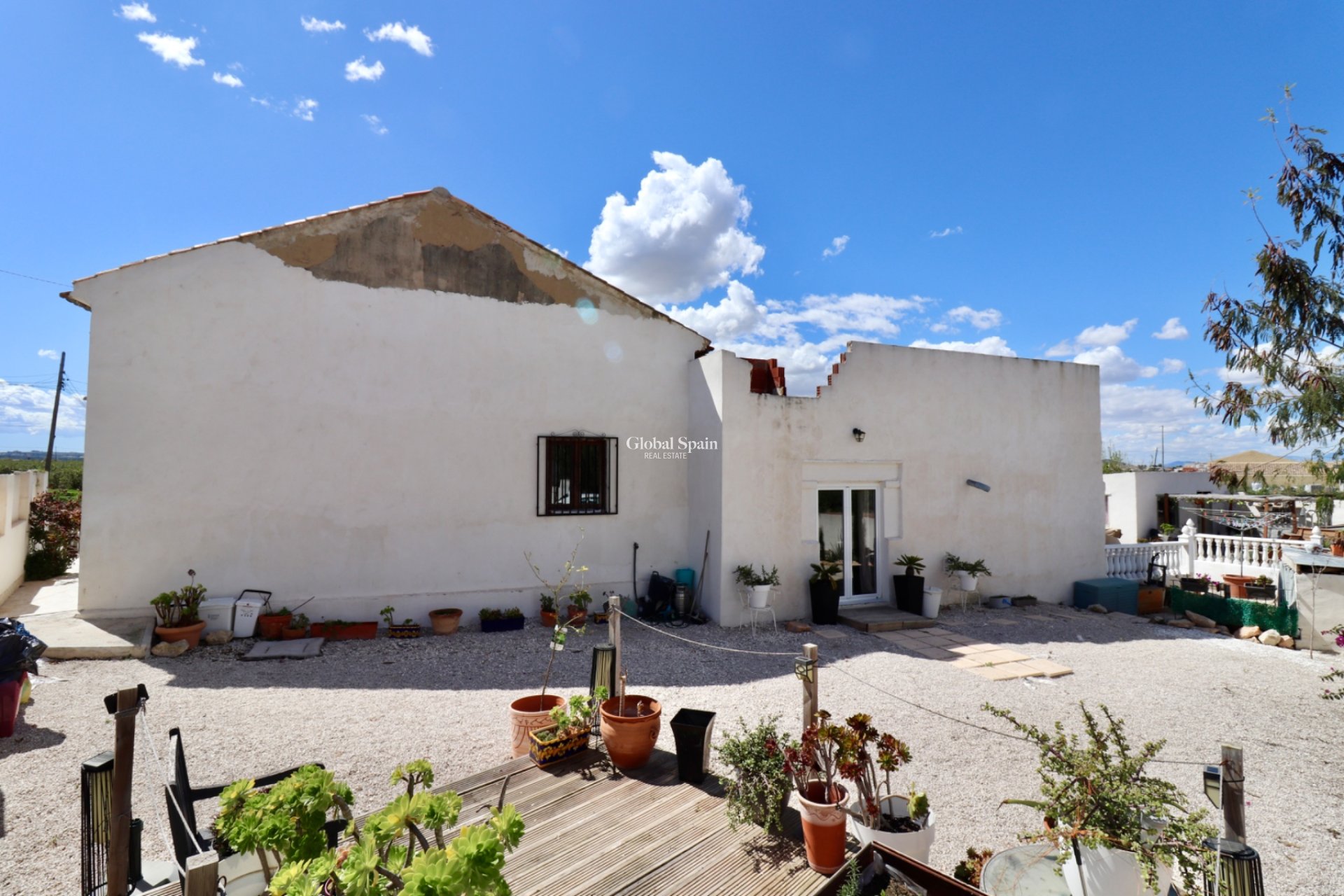 Revente - MAISON -
DOLORES