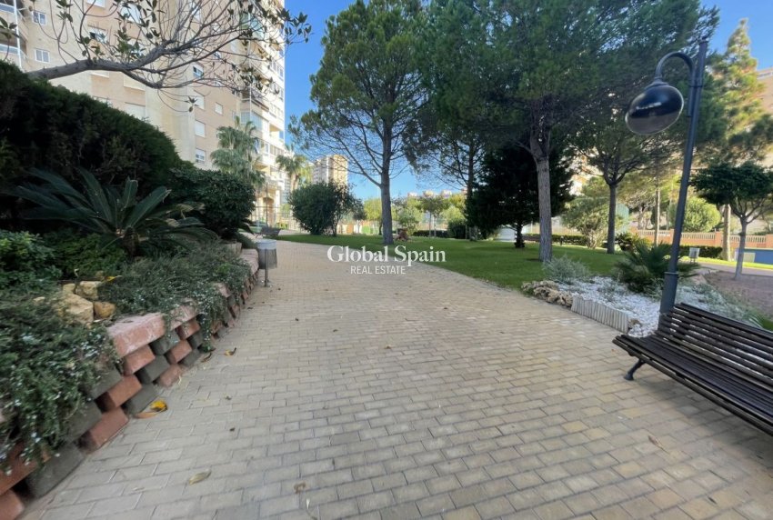 Revente - MAISON -
EL CAMPELLO - Costa Blanca