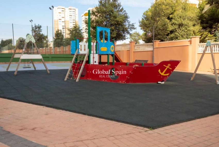 Revente - MAISON -
EL CAMPELLO - Costa Blanca