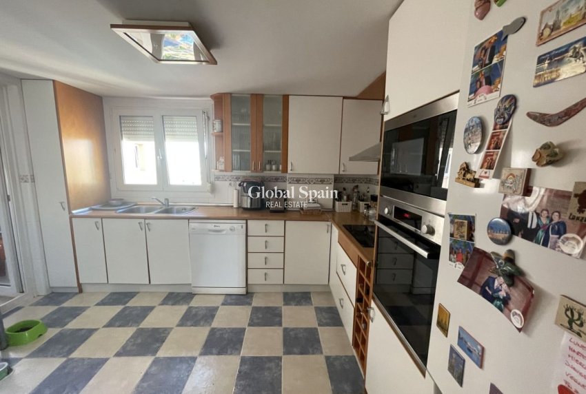 Revente - MAISON -
EL CAMPELLO - Costa Blanca