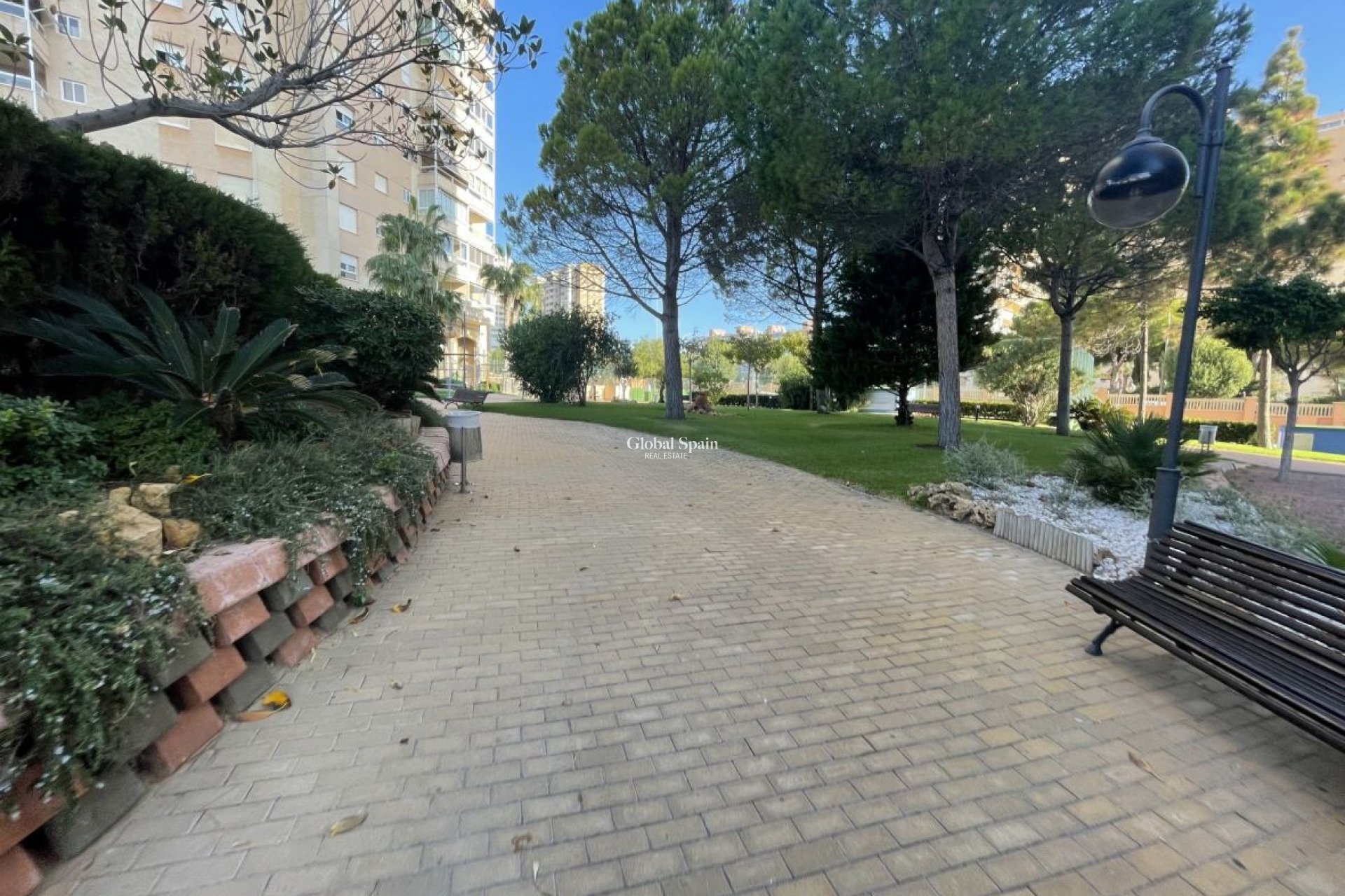 Revente - MAISON -
EL CAMPELLO - Costa Blanca