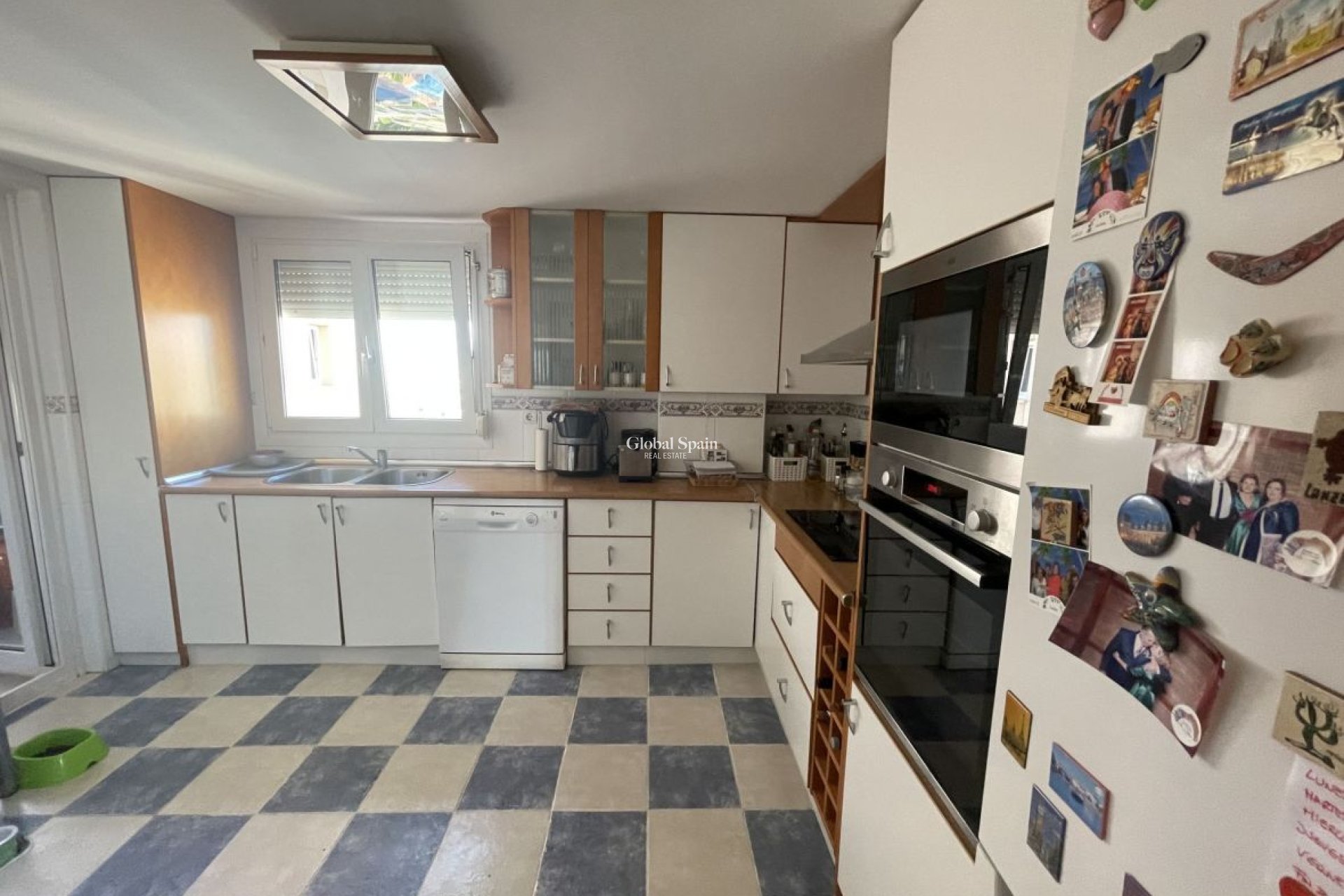 Revente - MAISON -
EL CAMPELLO - Costa Blanca