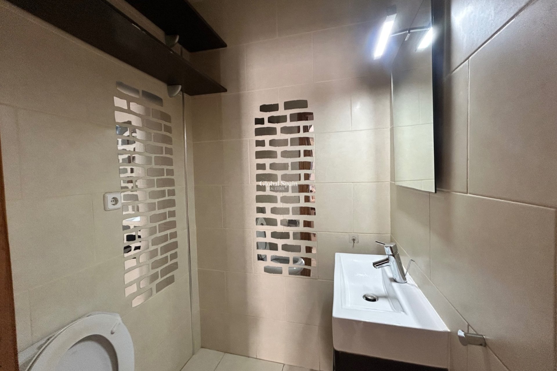 Revente - MAISON -
EL CHAPARRAL - Inland