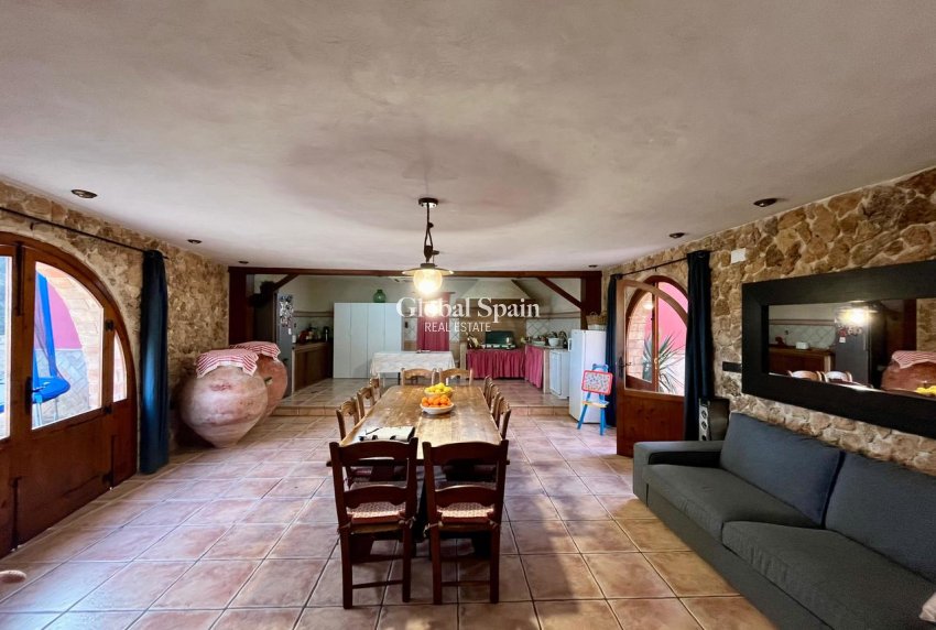 Revente - MAISON -
EL ESPARRAGAL - Inland