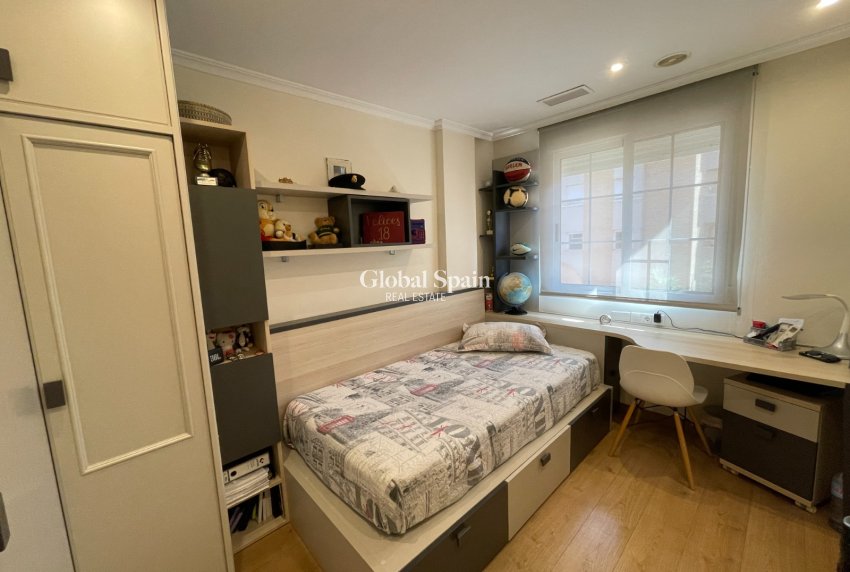 Revente - MAISON -
ELCHE - Costa Blanca