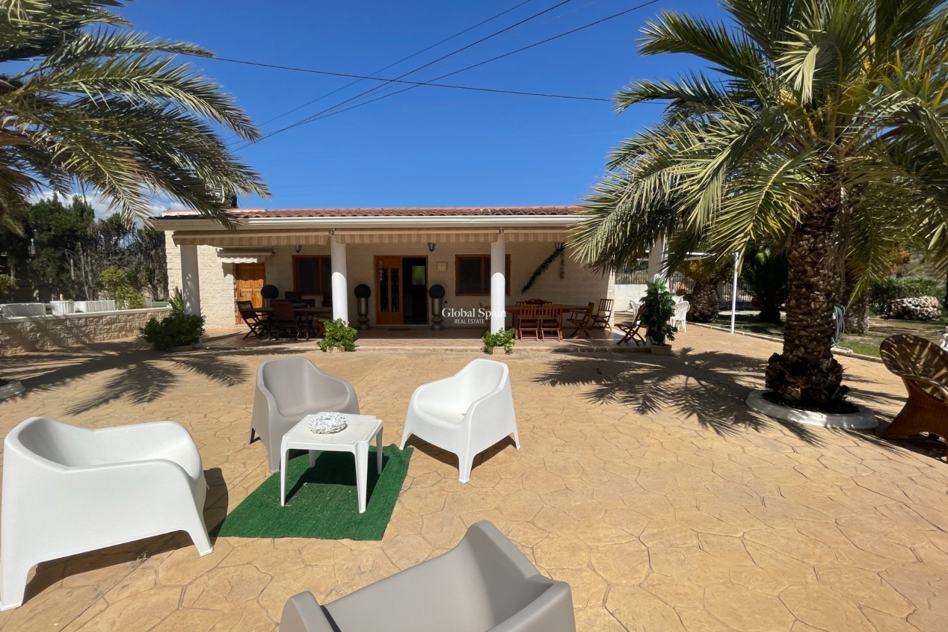 Revente - MAISON -
ELDA - Inland