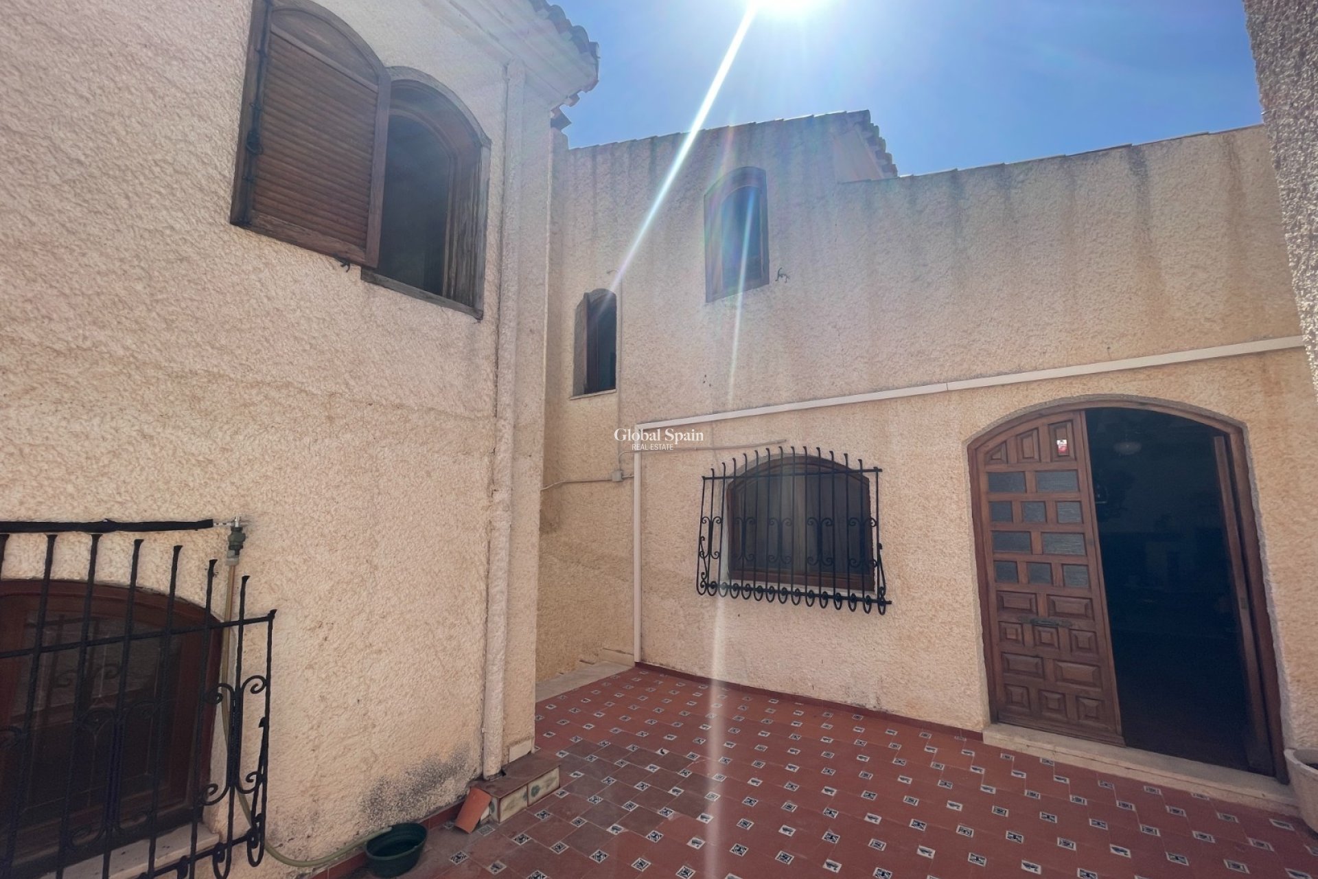 Revente - MAISON -
ELDA - Inland