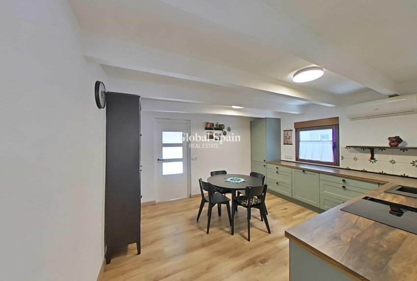 Revente - MAISON -
FORMENTERA DEL SEGURA - Centro