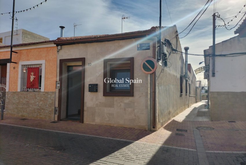 Revente - MAISON -
FORMENTERA DEL SEGURA - Centro