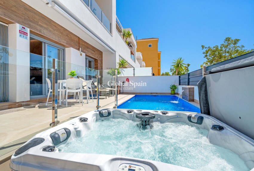 Revente - MAISON -
FORMENTERA DEL SEGURA - Costa Blanca