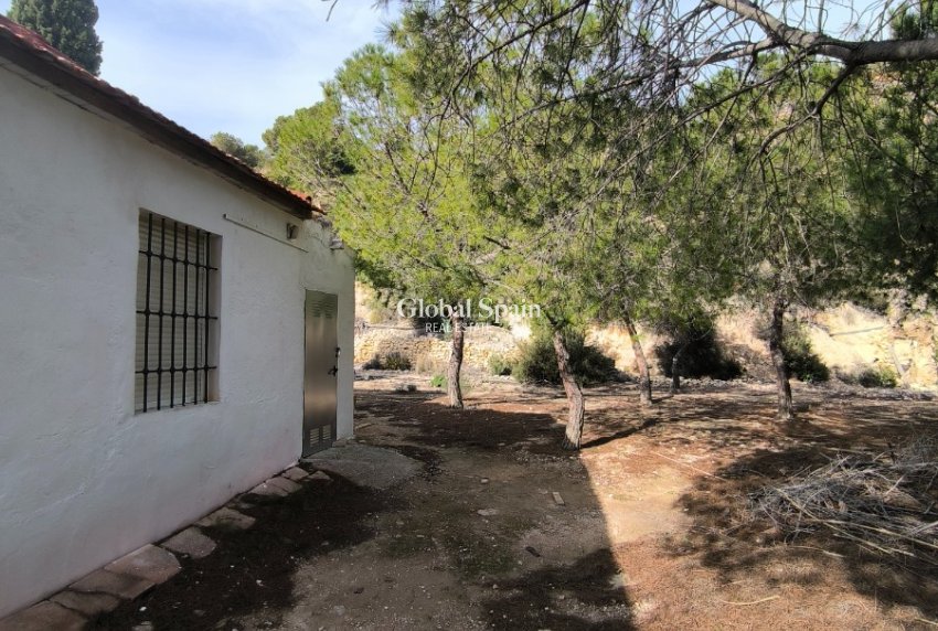 Revente - MAISON -
FORTUNA - Inland