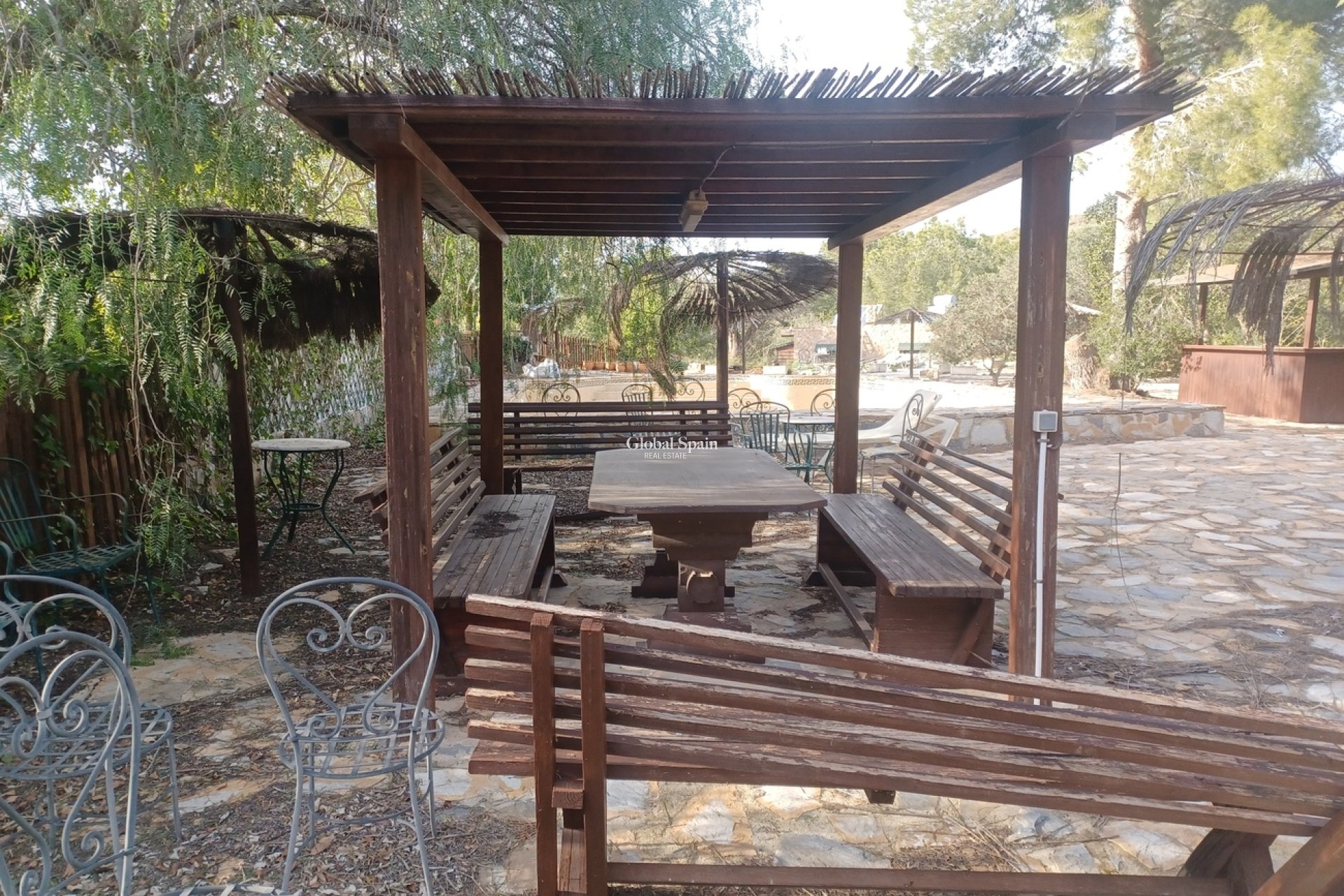 Revente - MAISON -
GEA Y TRUYOLS - Inland