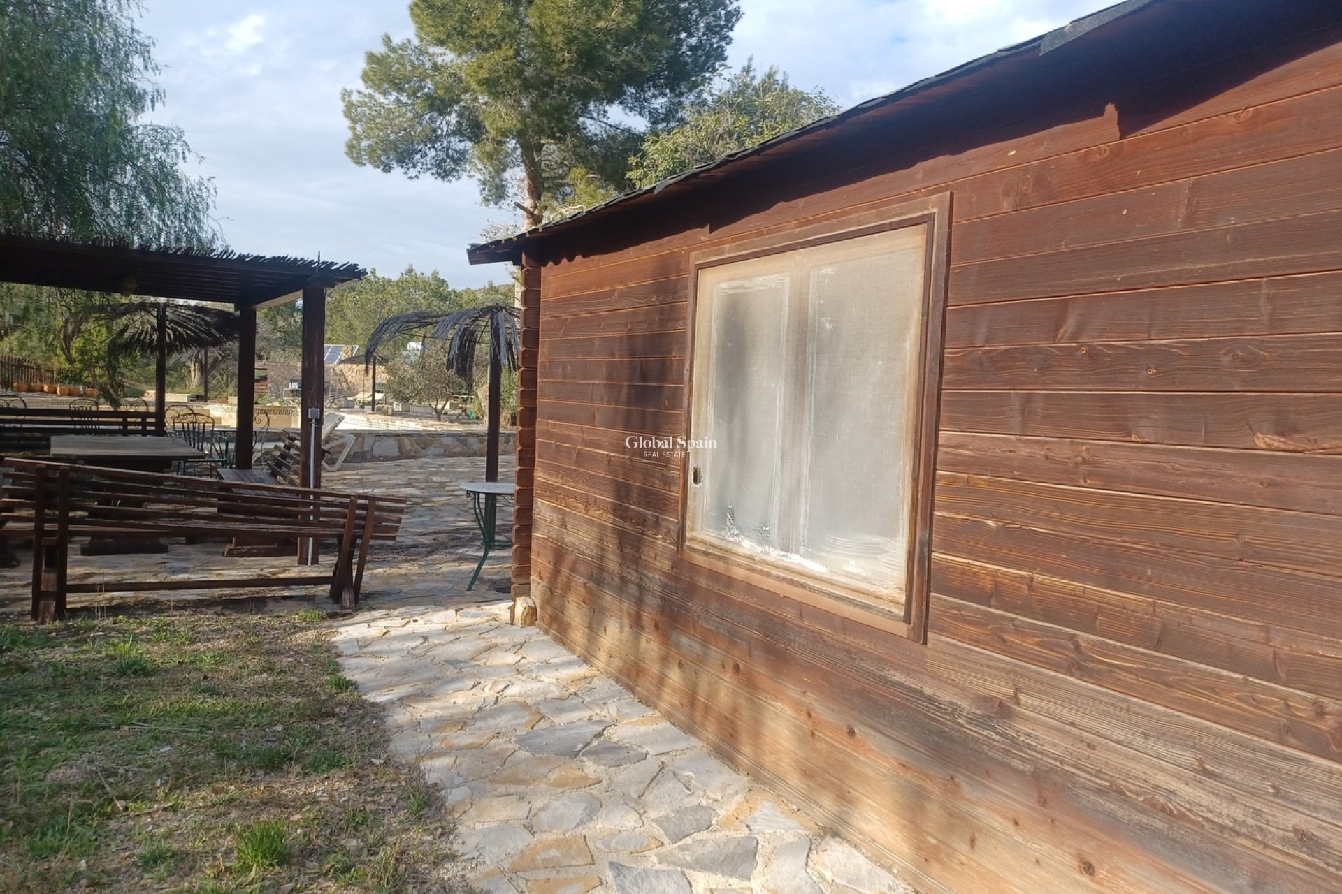 Revente - MAISON -
GEA Y TRUYOLS - Inland