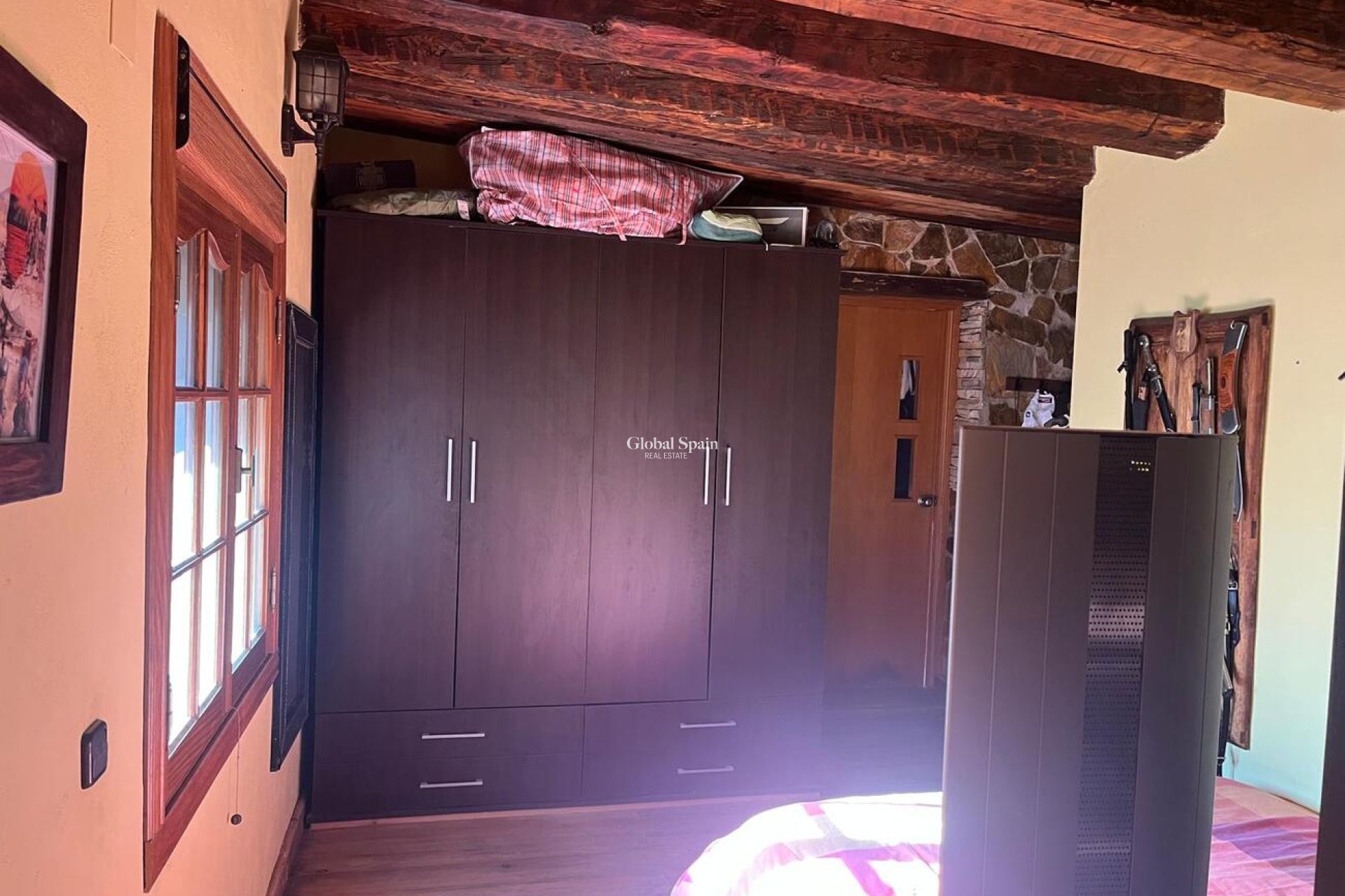 Revente - MAISON -
GEA Y TRUYOLS - Inland