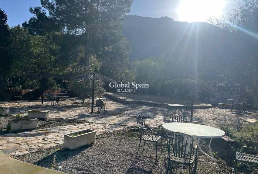 Revente - MAISON -
GEA Y TRUYOLS - Inland