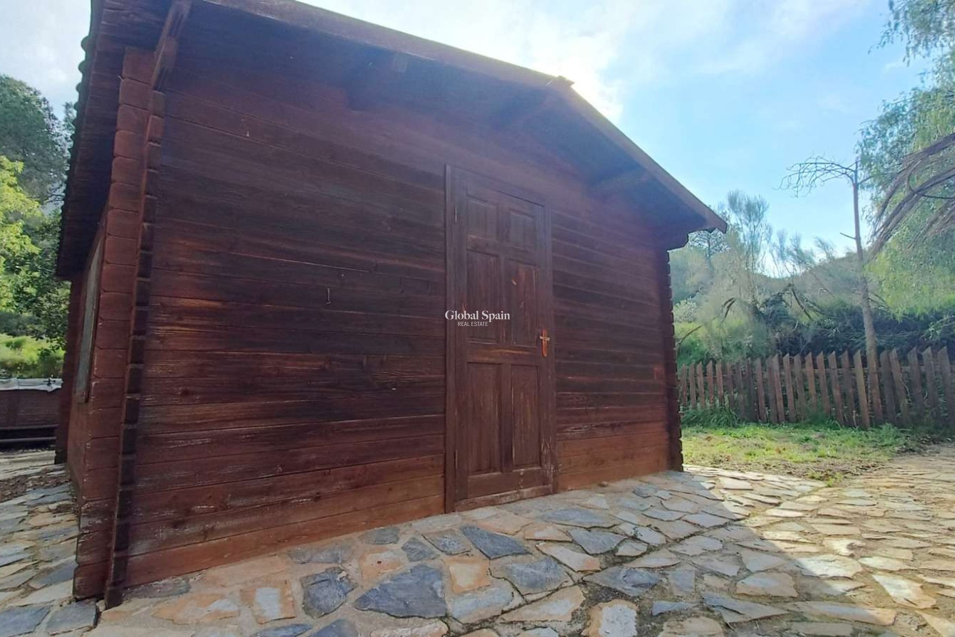 Revente - MAISON -
GEA Y TRUYOLS - Inland