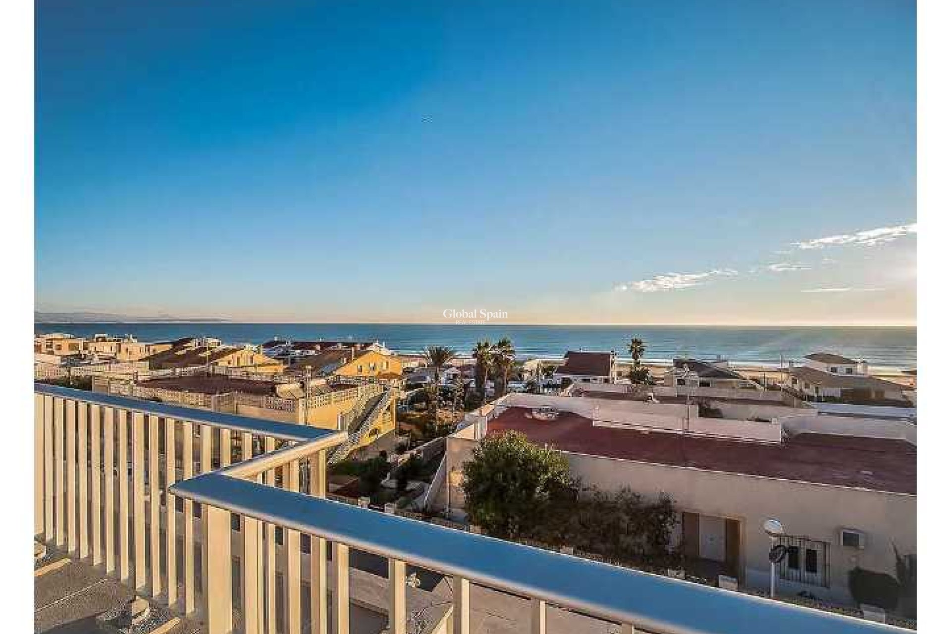 Revente - MAISON -
GUARDAMAR DEL SEGURA - Costa Blanca