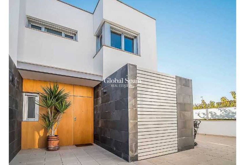 Revente - MAISON -
GUARDAMAR DEL SEGURA - Costa Blanca