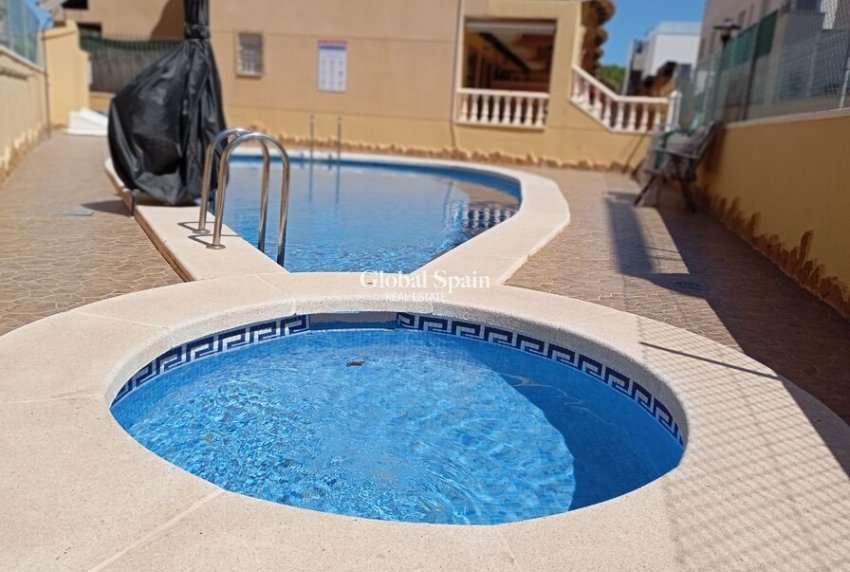 Revente - MAISON -
GUARDAMAR DEL SEGURA - Costa Blanca