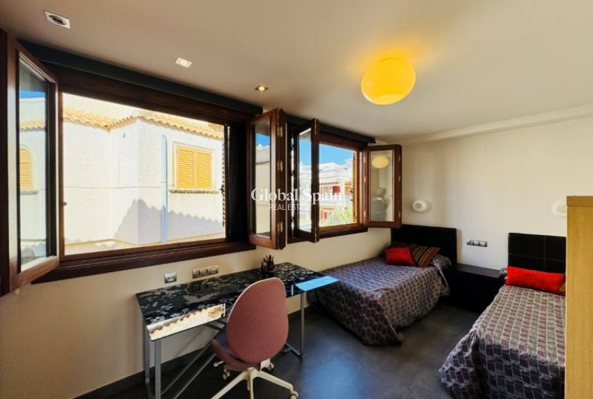 Revente - MAISON -
GUARDAMAR DEL SEGURA - Costa Blanca