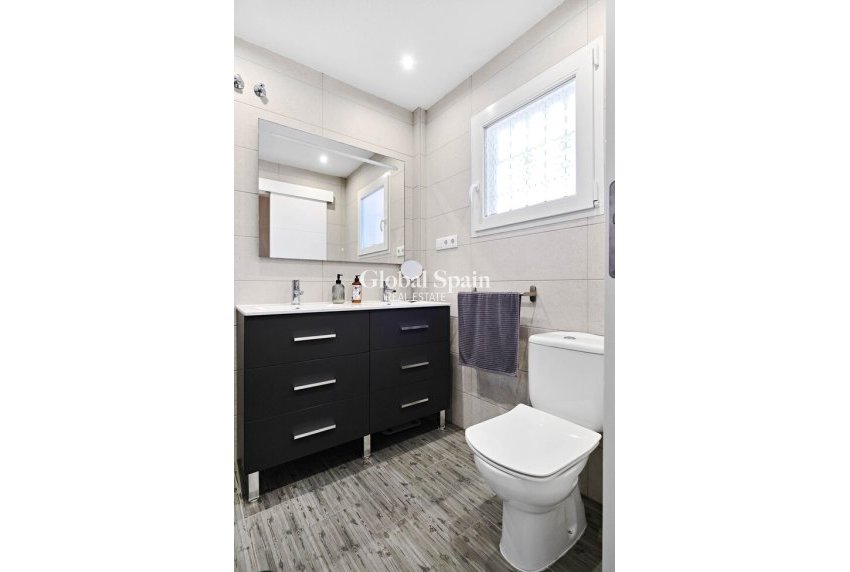 Revente - MAISON -
GUARDAMAR DEL SEGURA - EL RASO