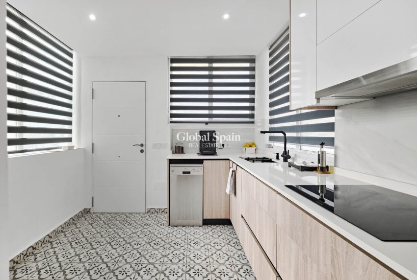 Revente - MAISON -
GUARDAMAR DEL SEGURA - EL RASO