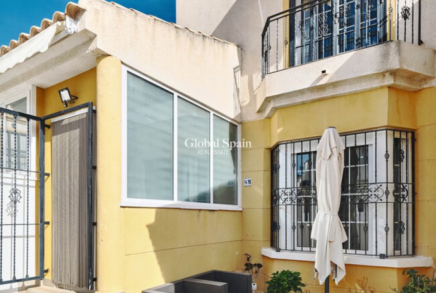 Revente - MAISON -
GUARDAMAR DEL SEGURA - EL RASO