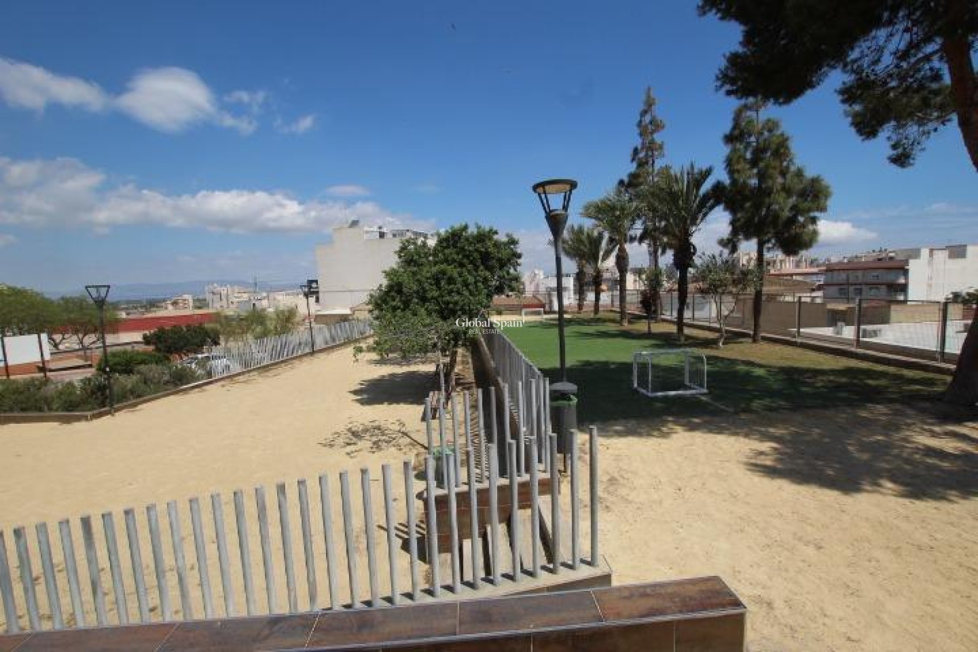 Revente - MAISON -
GUARDAMAR DEL SEGURA